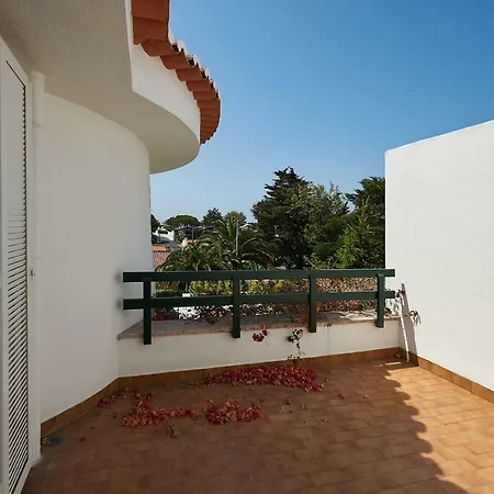 Relaxing W/pool Up To 6 People Cascais